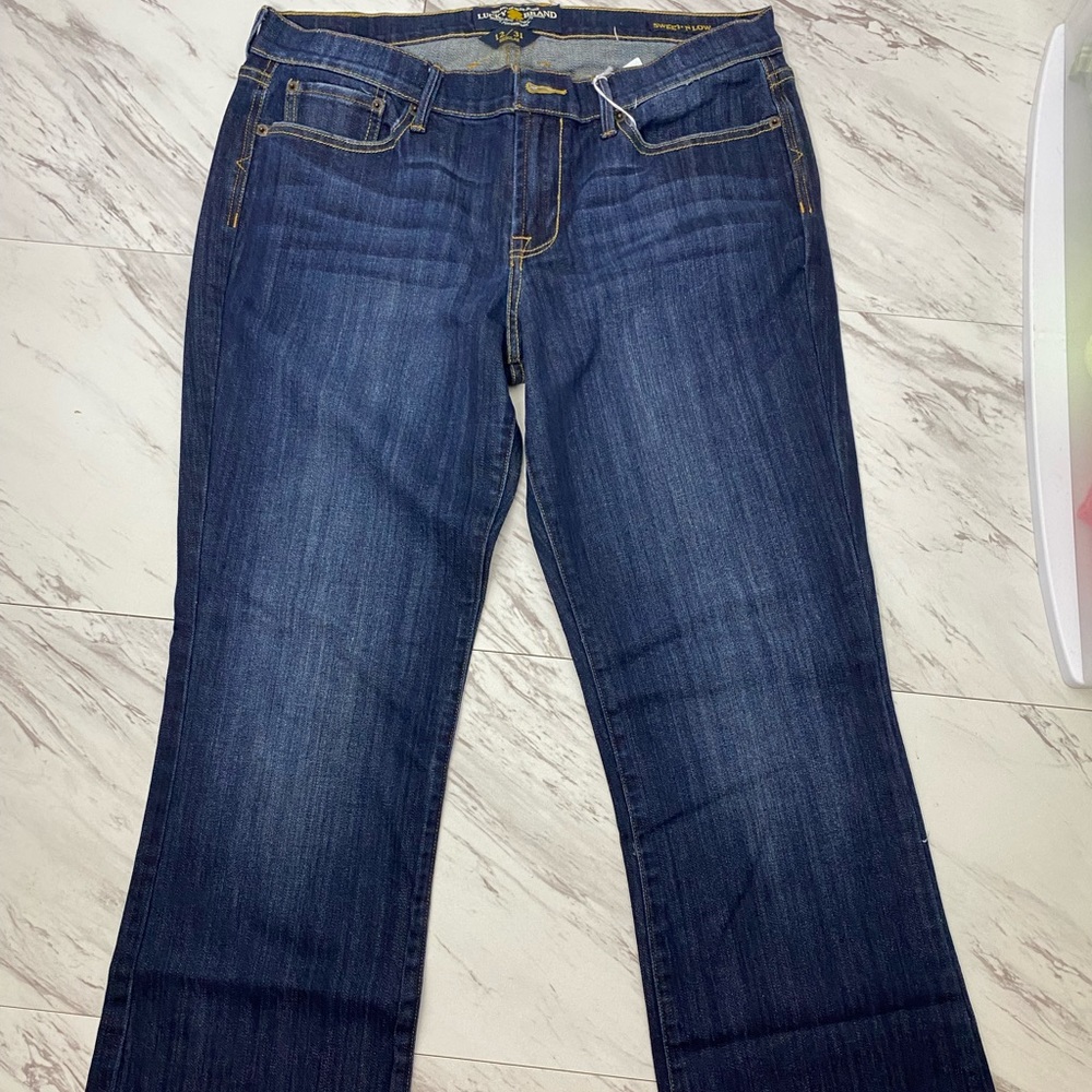 Lucky Brand Women Sweet N Low Boot cut Size 12 Jeans